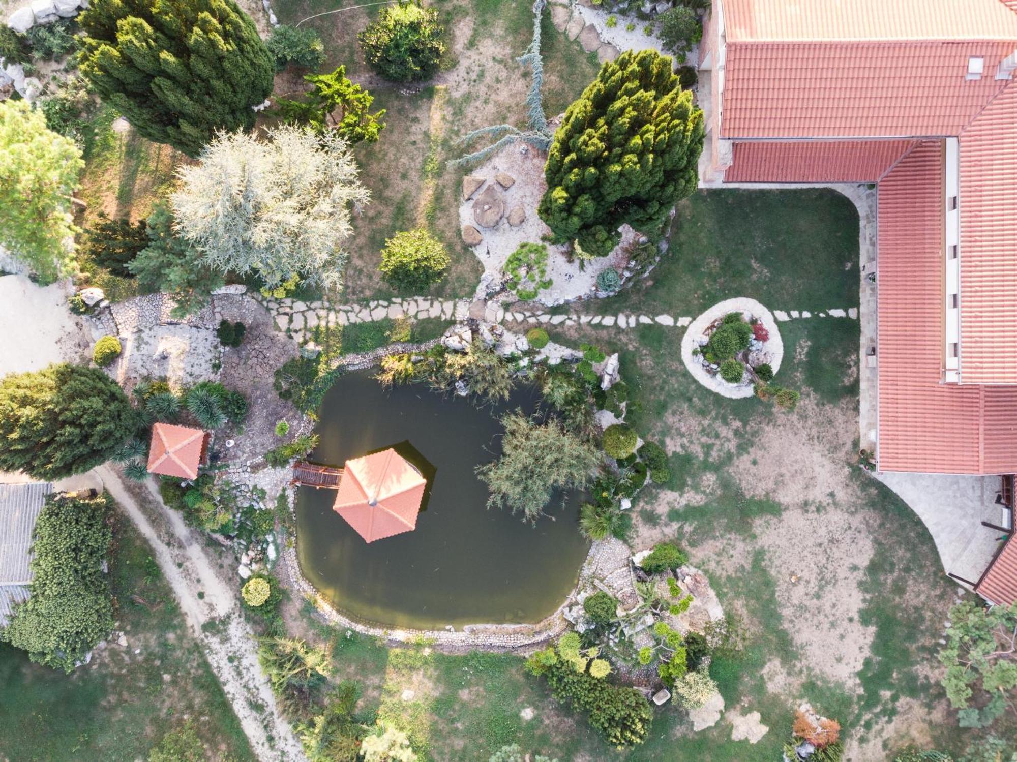Villa Garden 절러에게르세그 외부 사진