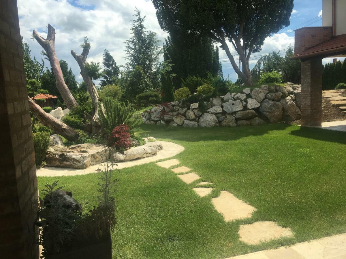 Villa Garden 절러에게르세그 외부 사진