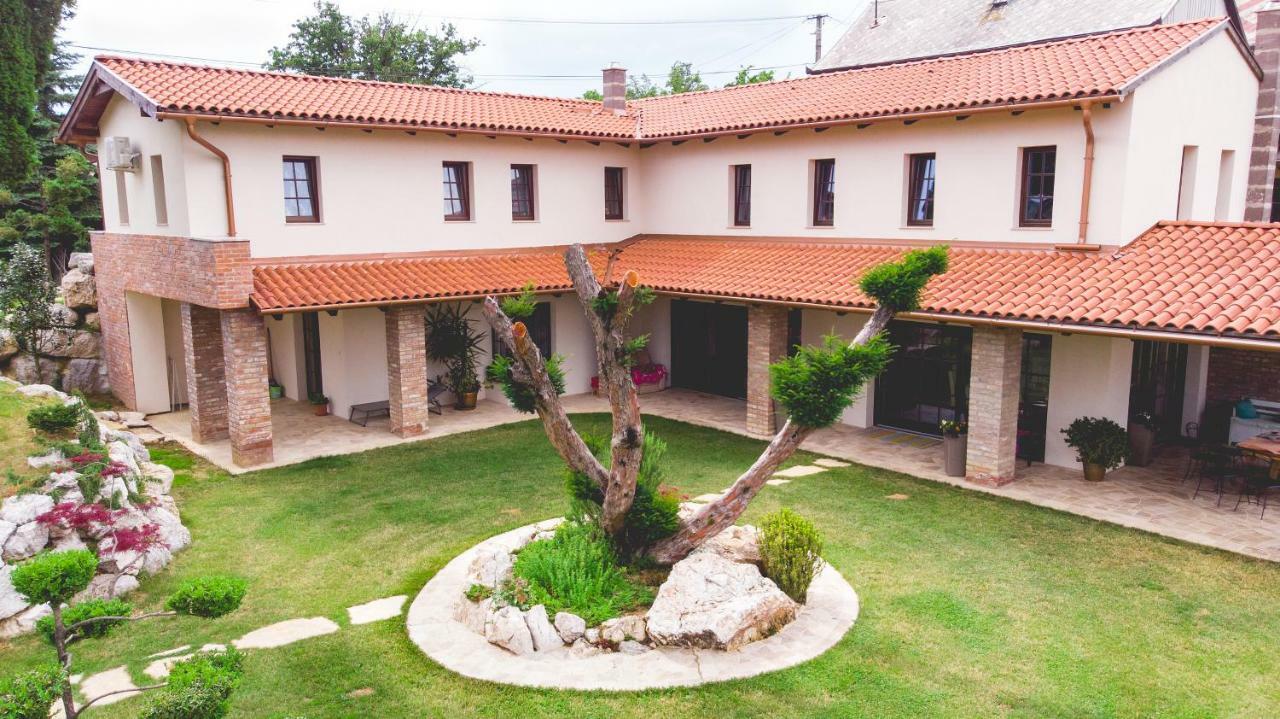 Villa Garden 절러에게르세그 외부 사진