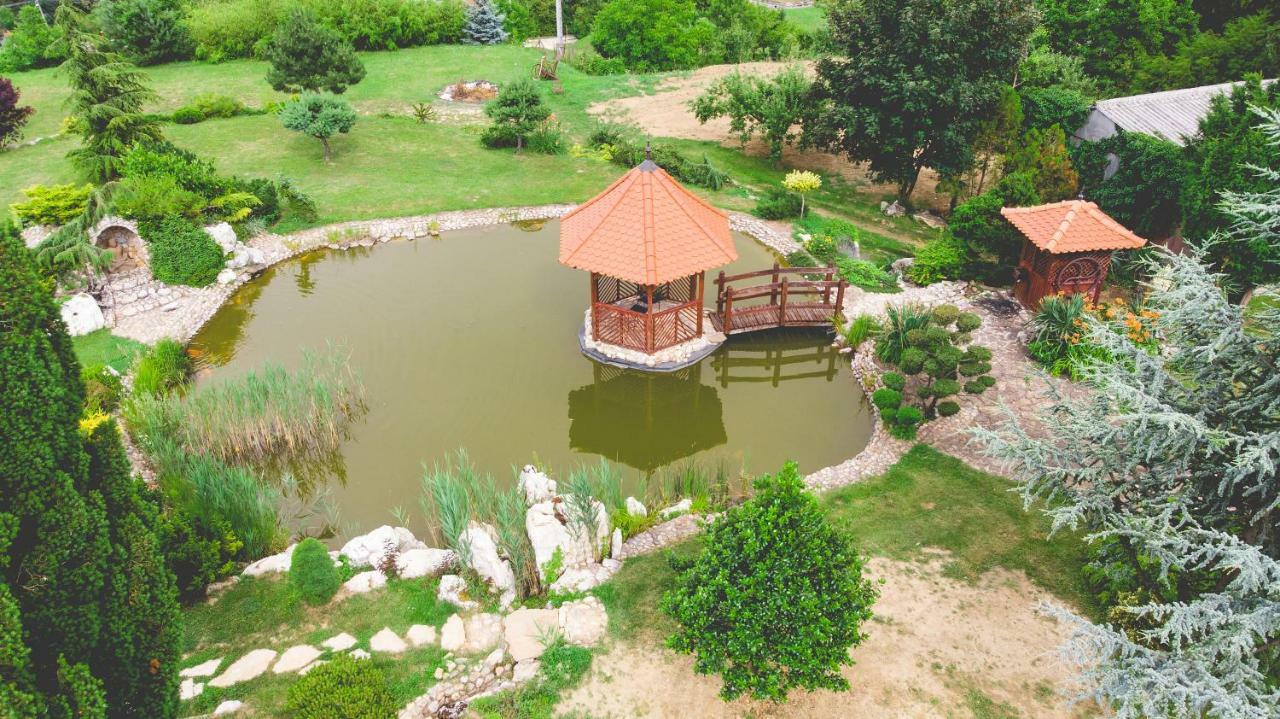 Villa Garden 절러에게르세그 외부 사진