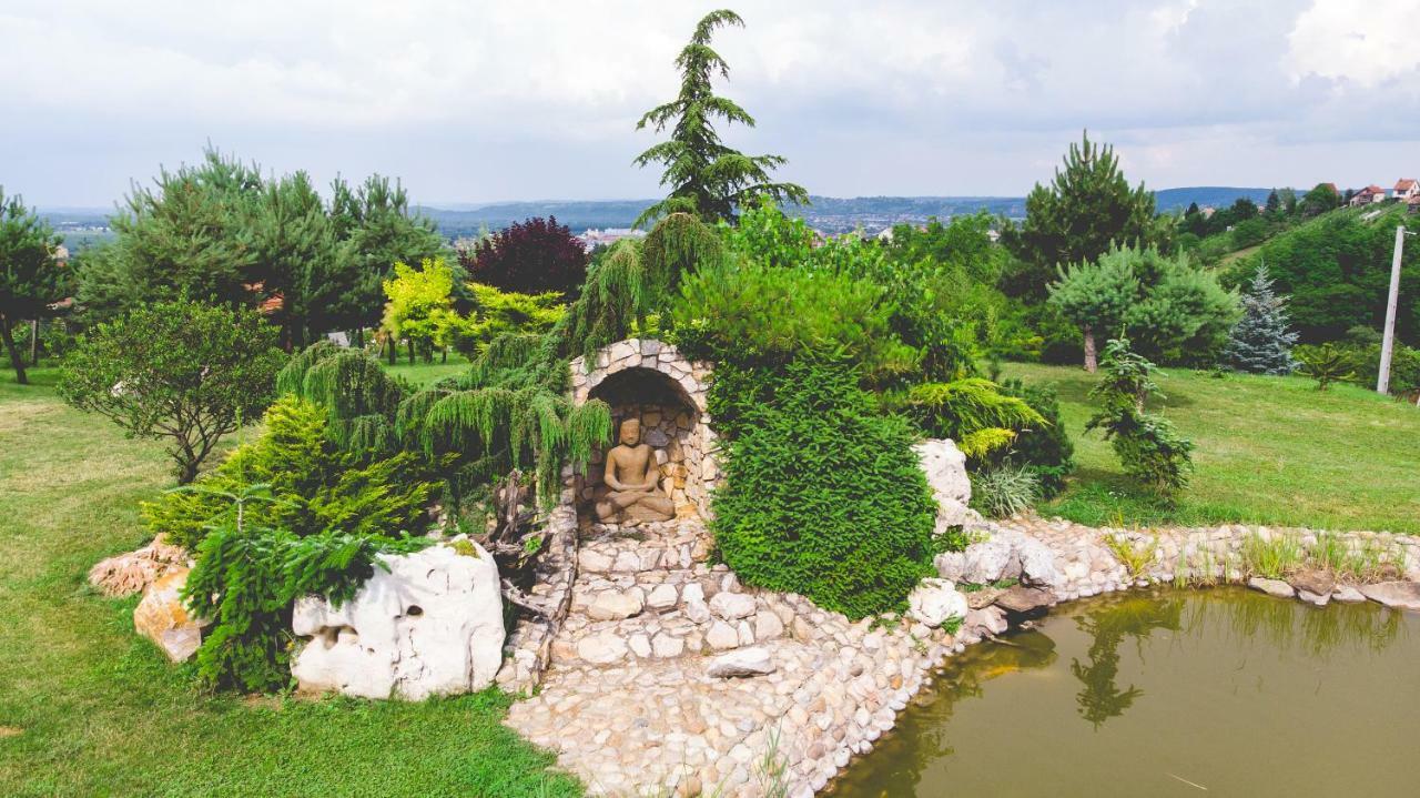 Villa Garden 절러에게르세그 외부 사진
